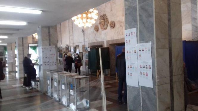 Новини Житомира - фото з Діагностика місцевих виборів або як неповноважні ради тримають у заручниках свої громади Діагностика місцевих виборів або як неповноважні ради тримають у заручниках свої громади, фото №6 на сайті 20minut.ua