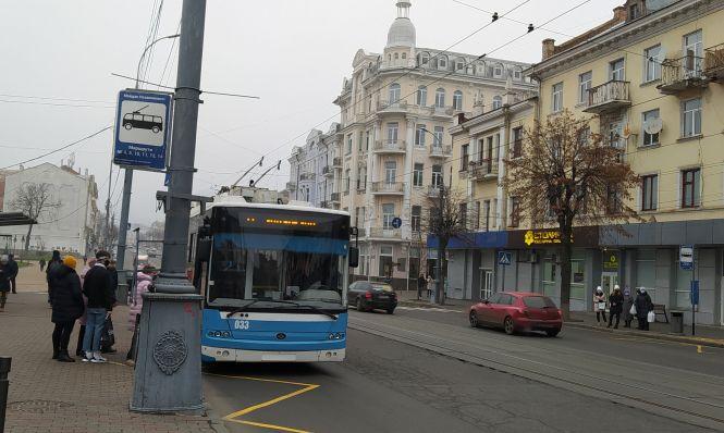 Новини Вінниці - фото з Які зупинки отримають 15 електронних табло від «Картсервісу» Які зупинки отримають 15 електронних табло від «Картсервісу», фото №1 на сайті 20minut.ua