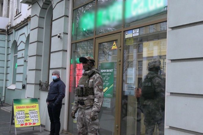 Мільйонні оборудки. У Вінниці викрили обмінник на незаконних операціях з криптовалютою