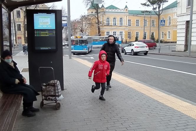 Які зупинки отримають 15 електронних табло від «Картсервісу»