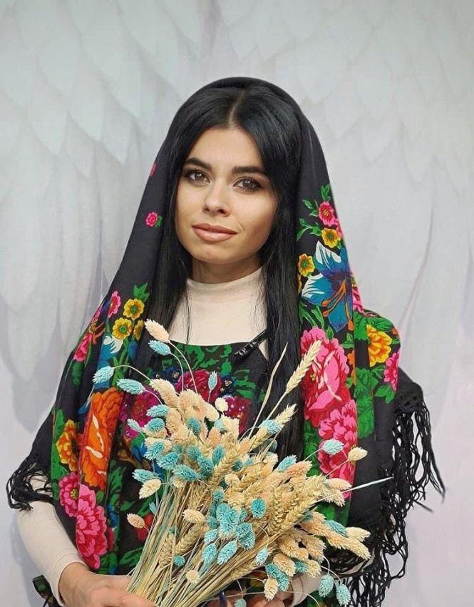 Новини Вінниці - фото з День української хустки родом з Вінниці: яскравий флешмоб з нагоди свята День української хустки родом з Вінниці: яскравий флешмоб з нагоди свята, фото №5 на сайті 20minut.ua