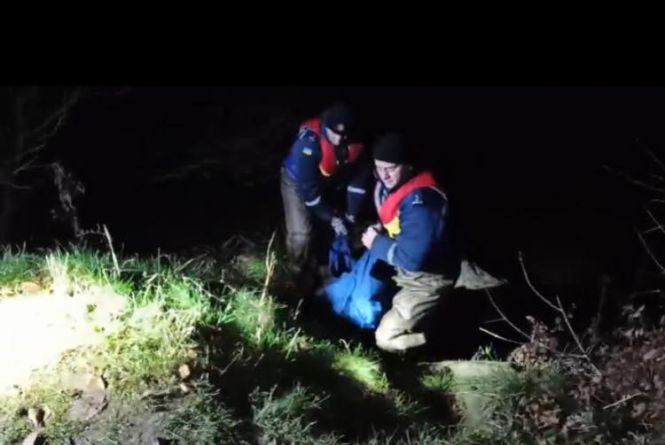 Новини Вінниці - фото з Важливе за вчора. Найцікавіші новини 7 грудня, які ви могли пропустити На березі залишила рюкзак і куртку. Про самогубство 13-річної школярки кажуть в поліції