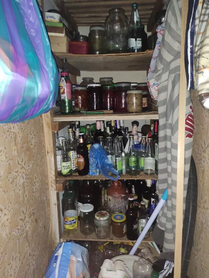 Новини Хмельницького - фото з У Хмельницькому в брудній квартирі знайшли голодну дитину. Що відомо У Хмельницькому в брудній квартирі знайшли голодну дитину. Що відомо, фото №1 на сайті vsim.ua
