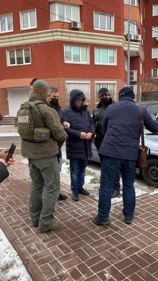 Новини Хмельницького - фото з Посадовець Держгеокадастру Хмельниччини погорів на хабарі за "дерибан" державної землі Посадовець Держгеокадастру Хмельниччини погорів на хабарі за "дерибан" державної землі, фото №1 на сайті vsim.ua