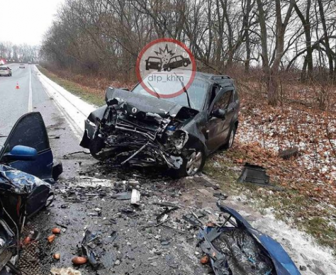 Новини Хмельницького - фото з Водій помер на місці. На трасі поблизу Хмельницького зіштовхнулися два авто (ФОТО) Водій помер на місці. На трасі поблизу Хмельницького зіштовхнулися два авто (ФОТО), фото №3 на сайті vsim.ua