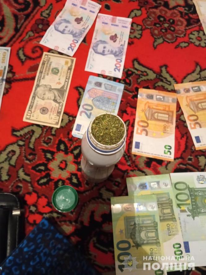 Новини Вінниці - фото з У Вінниці КОРДівці накрили банду, яка продавала важкі наркотики У Вінниці КОРДівці накрили банду, яка продавала важкі наркотики, фото №5 на сайті 20minut.ua