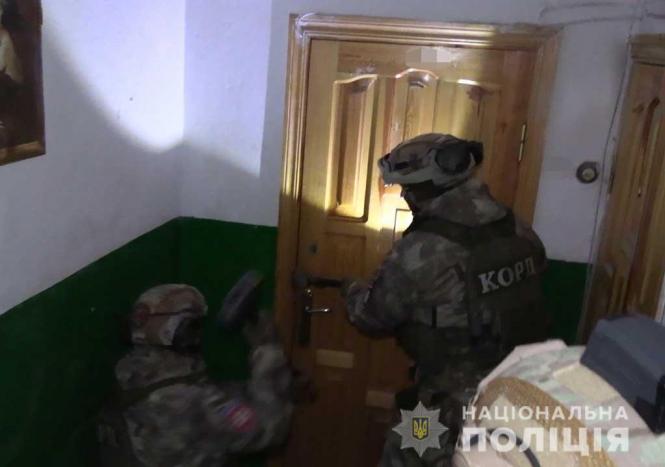 Новини Вінниці - фото з У Вінниці КОРДівці накрили банду, яка продавала важкі наркотики У Вінниці КОРДівці накрили банду, яка продавала важкі наркотики, фото №1 на сайті 20minut.ua