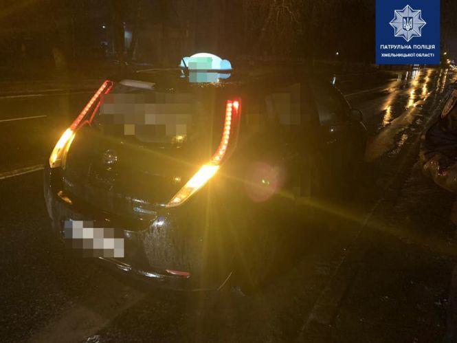 Новини Хмельницького - фото з Патрульні зупинили двох водіїв таксі під наркотиками Патрульні зупинили двох водіїв таксі під наркотиками, фото №1 на сайті vsim.ua