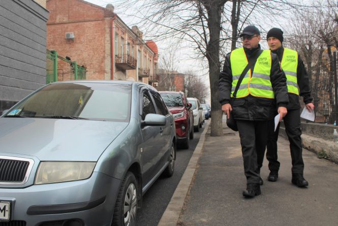 Новини Вінниці - фото з Важливе за тиждень. Найцікавіші новини від 7 до 14 грудня, які ви могли пропустити Інспектори з паркування працюють вже рік. Що про їх роботу кажуть вінницькі водії