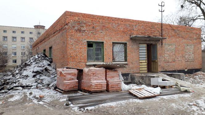 На території ЦРЛ будують сучасне відділення екстреної невідкладної допомоги, фото №1 на сайті 20minut.ua