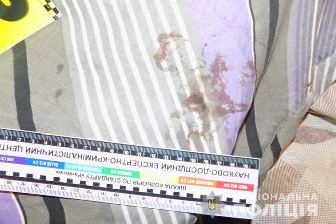 Новини Тернополя - фото з На Тернопільщині чоловік вдарив дружину ножем у груди. Вона не вижила (ФОТО. ВІДЕО) На Тернопільщині чоловік вдарив дружину ножем у груди. Вона не вижила (ФОТО. ВІДЕО), фото №1 на сайті 20minut.ua