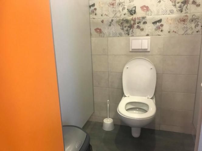 Новини Вінниці - фото з За вбиральню біля Лісопарку віддали 1,5 мільйона. Які ціни на туалети у інших містах? За вбиральню біля Лісопарку віддали 1,5 мільйона. Які ціни на туалети у інших містах?, фото №5 на сайті 20minut.ua