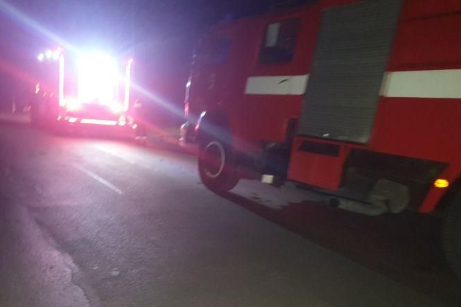 Новини Хмельницького - фото з У Кам'янці вночі горіла дев’ятиповерхівка: загинула людина (ФОТО) У Кам'янці вночі горіла дев’ятиповерхівка: загинула людина (ФОТО), фото №2 на сайті vsim.ua