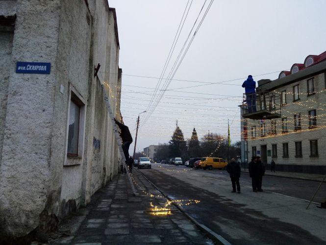Новини Козятина - фото з Як місто чепуриться до новорічних свят Як місто чепуриться до новорічних свят, фото №1 на сайті 20minut.ua