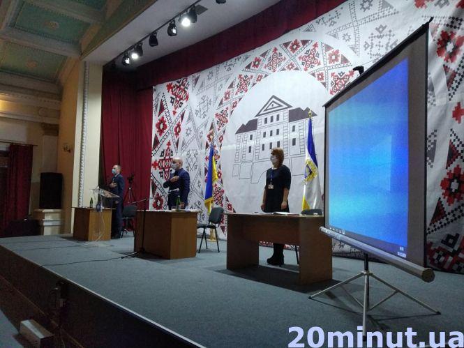 Затверджують бюджет та планують роботу на 2021-ий рік: найцікавіше із сесії міськради (НАЖИВО), фото №1 на сайті 20minut.ua