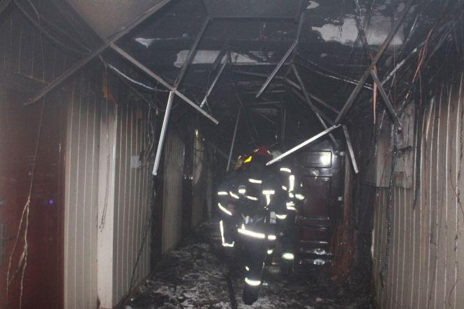 Новини Хмельницького - фото з Людей евакуювали драбинами : рятувальники розповіли деталі пожежі в ТЦ «Ріко» Людей евакуювали драбинами : рятувальники розповіли деталі пожежі в ТЦ «Ріко», фото №4 на сайті vsim.ua