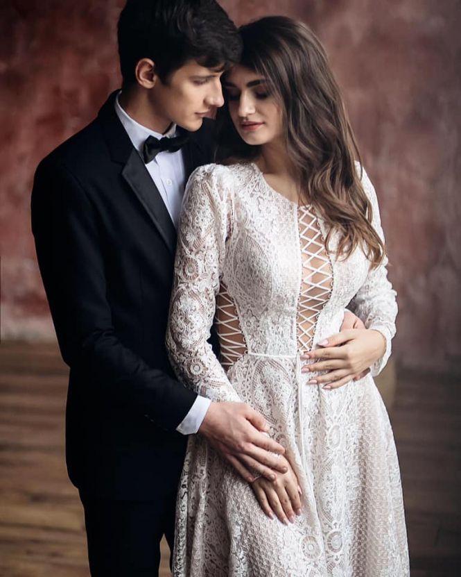 Сріблясті сукні, класичні смокінги. Вінницькі дизайнери радять вбрання на новорічні вечірки, фото №11 на сайті 20minut.ua