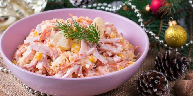 Новини Тернополя - фото з Салати з ананасами: оригінальні рецепти на святковий стіл Салати з ананасами: оригінальні рецепти на святковий стіл, фото №1 на сайті 20minut.ua