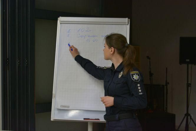 Новини Вінниці - фото з Коли несила мовчати: яким буває домашнє насильство і як себе захистити Коли несила мовчати: яким буває домашнє насильство і як себе захистити, фото №5 на сайті 20minut.ua