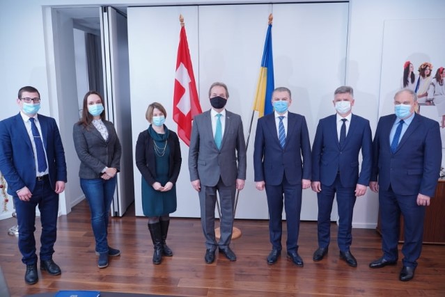 Вінниця отримає «Цюріхські трамваї». Підписали угоду на вагони, фото №2 на сайті 20minut.ua