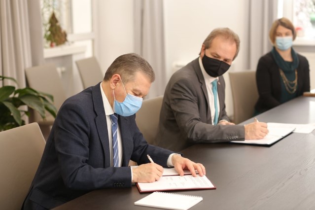 Вінниця отримає «Цюріхські трамваї». Підписали угоду на вагони, фото №3 на сайті 20minut.ua