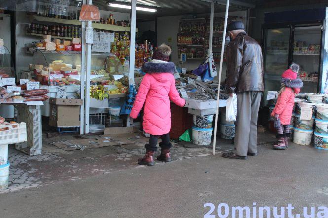 Новини Тернополя - фото з Тернополяни готуються до свят: що купують та чи є черги? (ФОТОРЕПОРТАЖ)