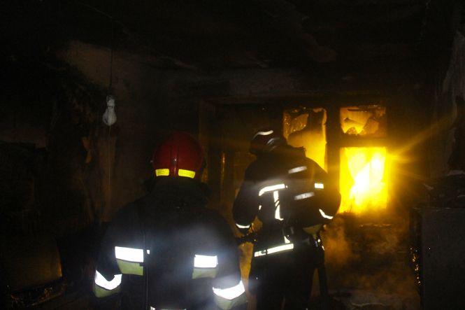 Новини Хмельницького - фото з У Хмельницькому горіла квартира у багатоповерхівці: загинула жінка (ВІДЕО) У Хмельницькому горіла квартира у багатоповерхівці: загинула жінка (ВІДЕО), фото №2 на сайті vsim.ua