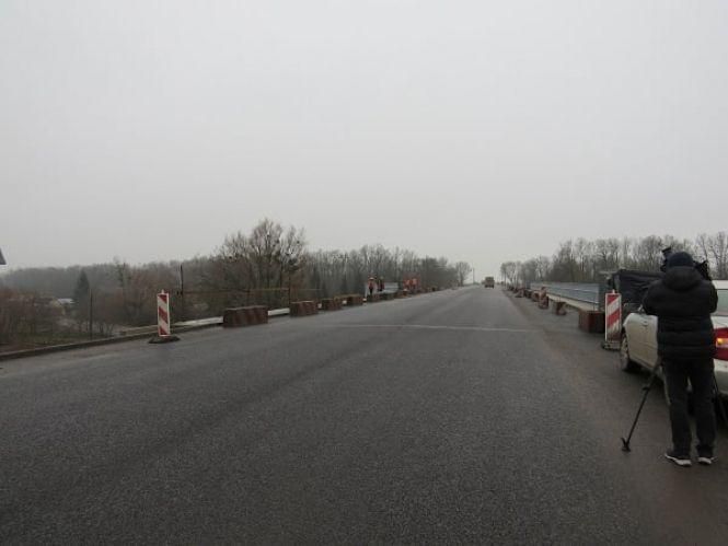 Новини Хмельницького - фото з На об'їзній біля Хмельницького відремонтували міст: що зробили (ФОТО) На об'їзній біля Хмельницького відремонтували міст: що зробили (ФОТО), фото №1 на сайті vsim.ua