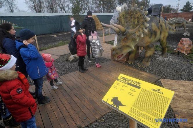 Вінницький зоопарк запрошує «поспілкуватися» з роботами-динозаврами, фото №2 на сайті 20minut.ua
