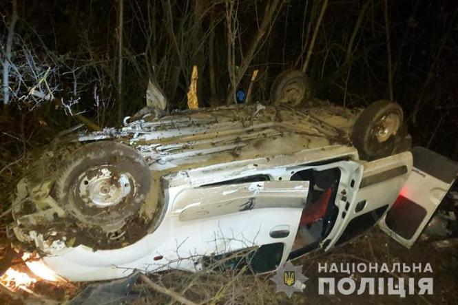 Новини Тернополя - фото з ДТП у Чорткові: розшукують водія, який збив жінку на "зебрі" та втік з місця події