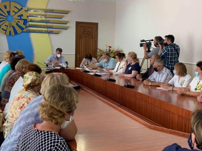 Новини Житомира - фото з На Житомирщині ухвалили Соцпрограму підтримки родин загиблих й померлих воїнів, ініційовану На Житомирщині ухвалили Соцпрограму підтримки родин загиблих й померлих воїнів, ініційовану