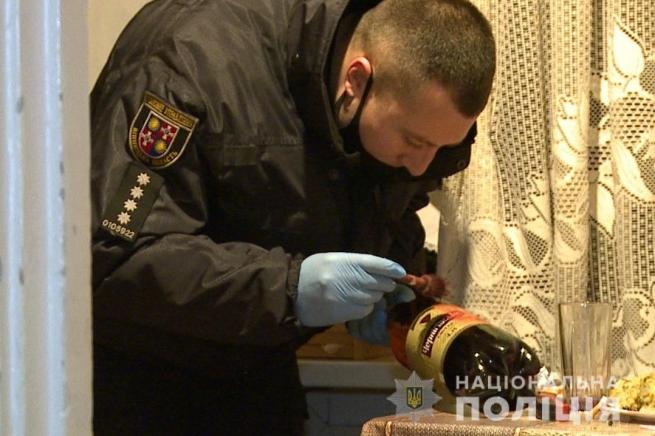 Новини Вінниці - фото з Мертва жінка в під'їзді на Юності: у поліції розповіли перші подробиці Мертва жінка в під'їзді на Юності: у поліції розповіли перші подробиці, фото №3 на сайті 20minut.ua