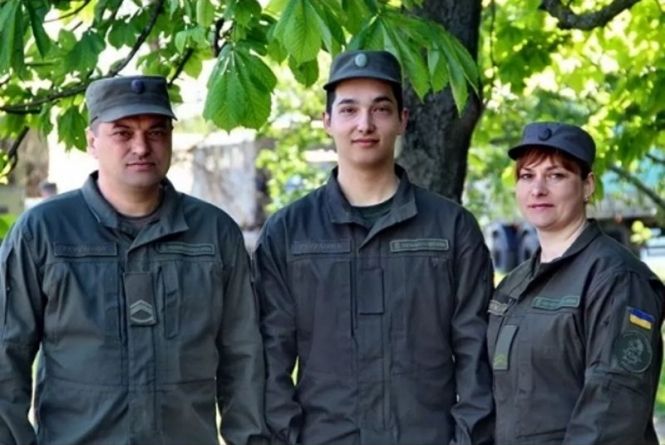 Новини Вінниці - фото з Важливе за вчора. Найцікавіші новини 6 січня, які ви могли пропустити Святвечір без нього. Гвардійці провели в останню путь бойового побратима