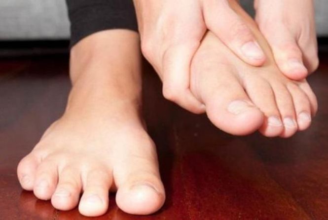 Болять ноги у дитини — коли батькам варто хвилюватися?