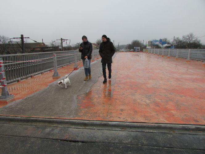 Новини Козятина - фото з Прогулянка містом: піщані гейзери, латана труба та Різдвяне сяйво на Осипенка Прогулянка містом: піщані гейзери, латана труба та Різдвяне сяйво на Осипенка, фото №4 на сайті 20minut.ua