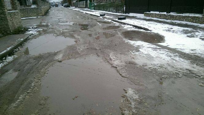 Новини Тернополя - фото з Чумацька в Тернополі – як після війни. Чи має шанс дорога покрасуватись новим асфальтом?