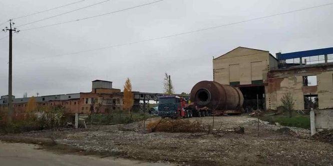 Новини Вінниці - фото з «Варвари! Що ще скажеш?». Від цукрозаводу у Кирнасівці залишилися одні руїни «Варвари! Що ще скажеш?». Від цукрозаводу у Кирнасівці залишилися одні руїни, фото №3 на сайті 20minut.ua