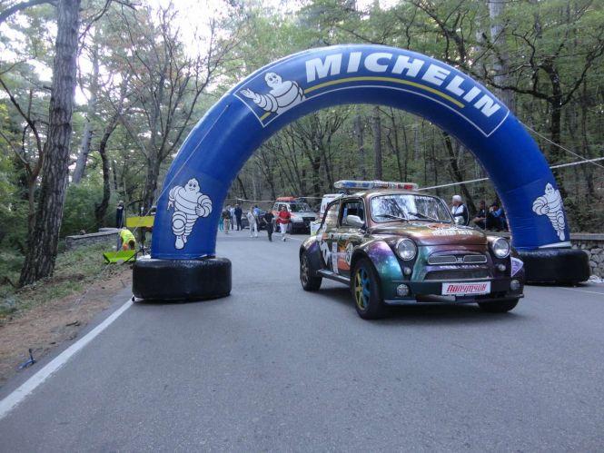 Новини Тернополя - фото з На "горбатому" Запорожці тернополянин уперше в історії виступить на престижному ралі в Монако На "горбатому" Запорожці тернополянин уперше в історії виступить на престижному ралі в Монако, фото №1 на сайті 20minut.ua