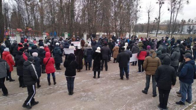 Новини Житомира - фото з Житомиряни вчергове мітингують проти підняття тарифів на комунальні послуги. Анонс наступного зібрання. ВІДЕО Житомиряни вчергове мітингують проти підняття тарифів на комунальні послуги. Анонс наступного зібрання. ВІДЕО, фото №3 на сайті 20minut.ua