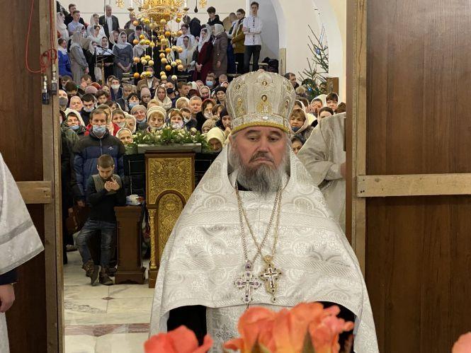 Новини Вінниці - фото з Додаткові служби та маски: як вінницькі храми відзначили Різдво та чи працюють у час локдауна Додаткові служби та маски: як вінницькі храми відзначили Різдво та чи працюють у час локдауна, фото №2 на сайті 20minut.ua