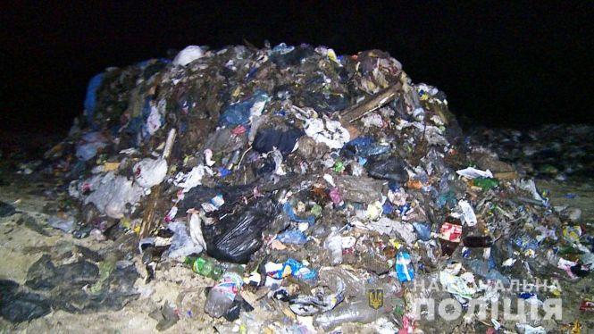 Львівське сміття складували на Жмеринщині. Загальна вага відходів майже 200 тонн, фото №2 на сайті 20minut.ua