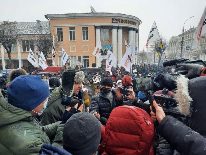 Мітинг SAVE ФОП біля ОДА. Між протестувальниками відбулися перші сутички, фото №1 на сайті 20minut.ua