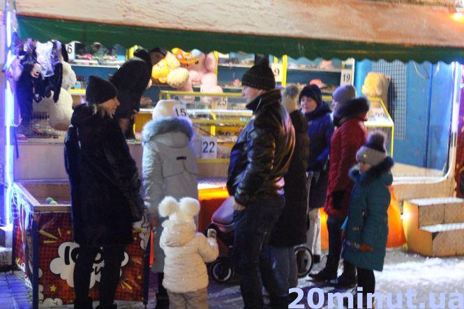 Новини Тернополя - фото з Розваги у локдаун: як тернополяни відпочивають після роботи та дистанційного навчання (РЕПОРТАЖ) Розваги у локдаун: як тернополяни відпочивають після роботи та дистанційного навчання (РЕПОРТАЖ), фото №2 на сайті 20minut.ua