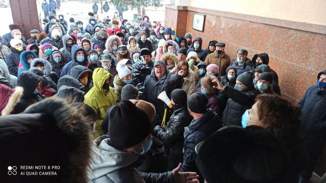 Мітинг дійшов і до Житомирської ОДА: протестувальники погрожують новим Майданом, фото №1 на сайті 20minut.ua