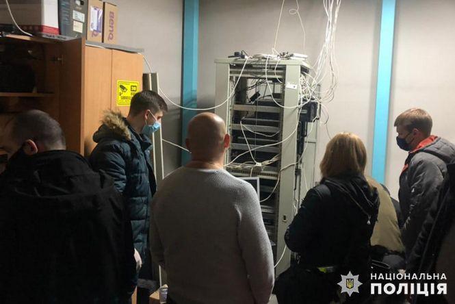 Обшуки в «СВ»: в поліції розповіли деталі, фото №1 на сайті vsim.ua