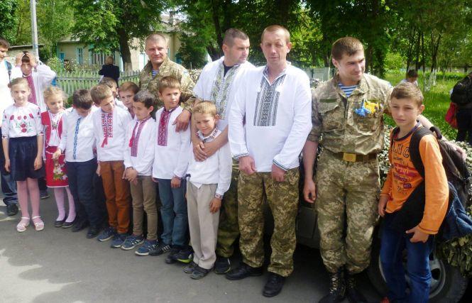 Новини Вінниці - фото з «На другу ротацію в аеропорт заходили через сучу територію». Спогад кіборга «На другу ротацію в аеропорт заходили через сучу територію». Спогад кіборга, фото №11 на сайті 20minut.ua