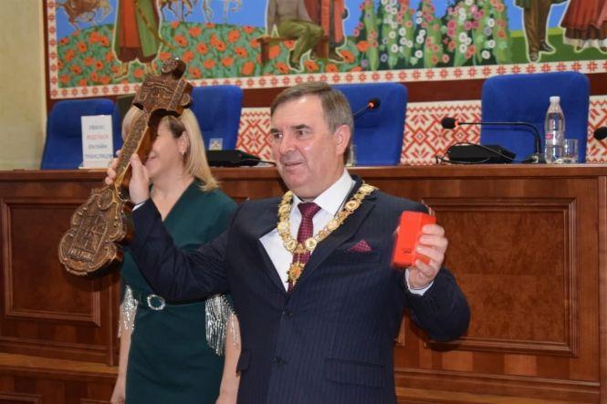 Новини Житомира - фото з Погрози від фірми екснардепа: як боролися за підряд з ремонту казарми у Новоград-Волинському