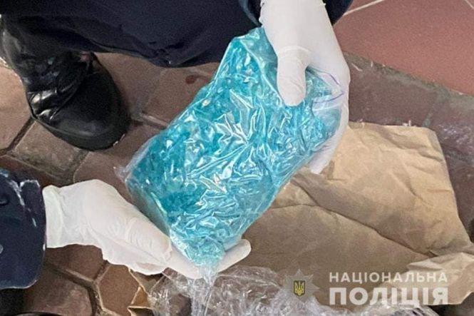 У хмельничанина вилучили психотропів на пів мільйона гривень (ФОТО), фото №1 на сайті vsim.ua