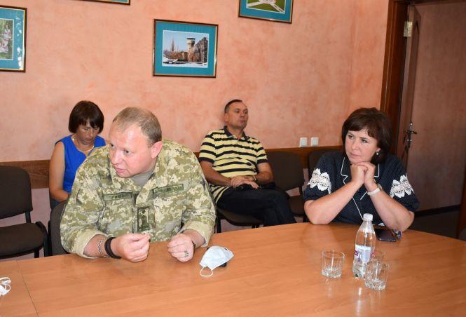 Новини Житомира - фото з Погрози від фірми екснардепа: як боролися за підряд з ремонту казарми у Новоград-Волинському