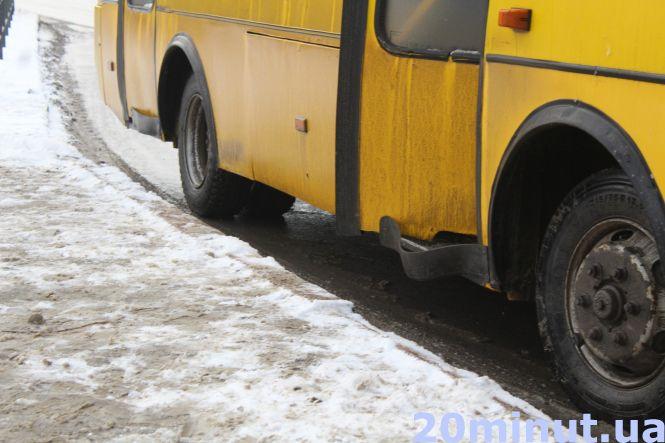 Новини Тернополя - фото з Наш транспорт: у якому стані тернопільські маршрутки. Ми перевірили Наш транспорт: у якому стані тернопільські маршрутки. Ми перевірили, фото №3 на сайті 20minut.ua